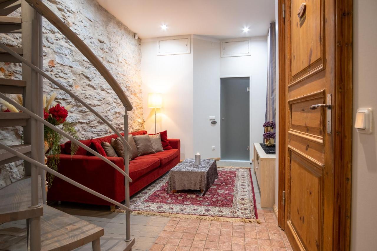 Rataskaevu Boutique - 7 Unique Apartments タリン エクステリア 写真