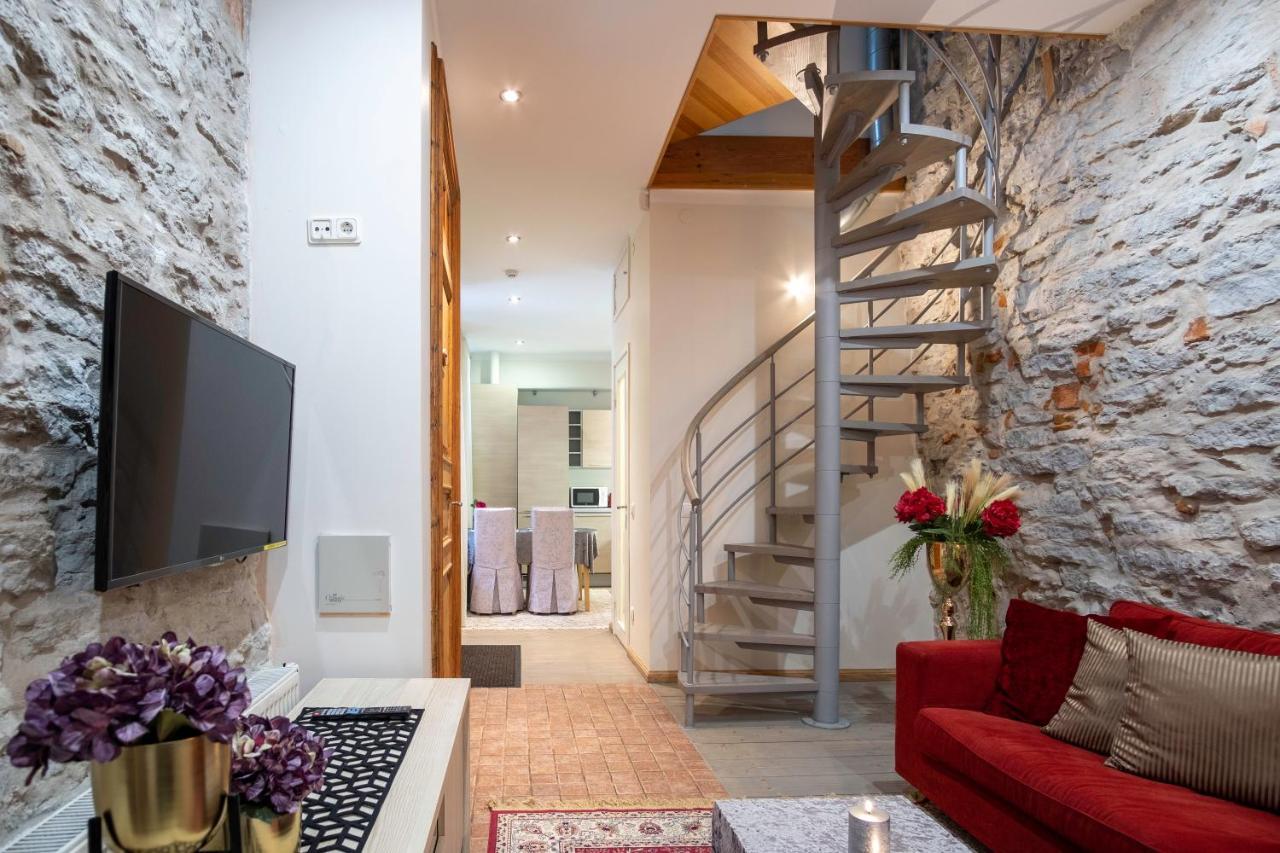 Rataskaevu Boutique - 7 Unique Apartments タリン エクステリア 写真