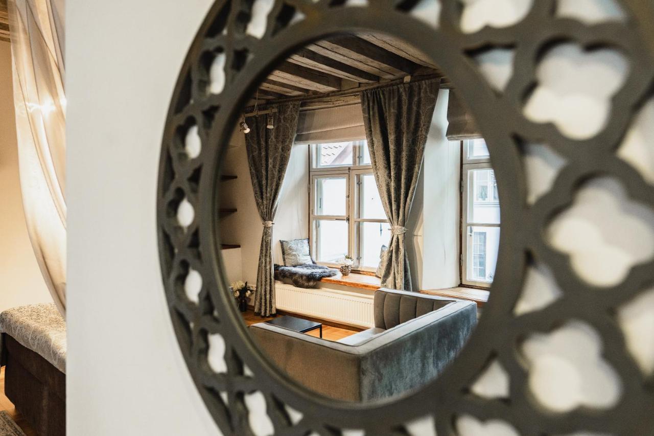 Rataskaevu Boutique - 7 Unique Apartments タリン エクステリア 写真