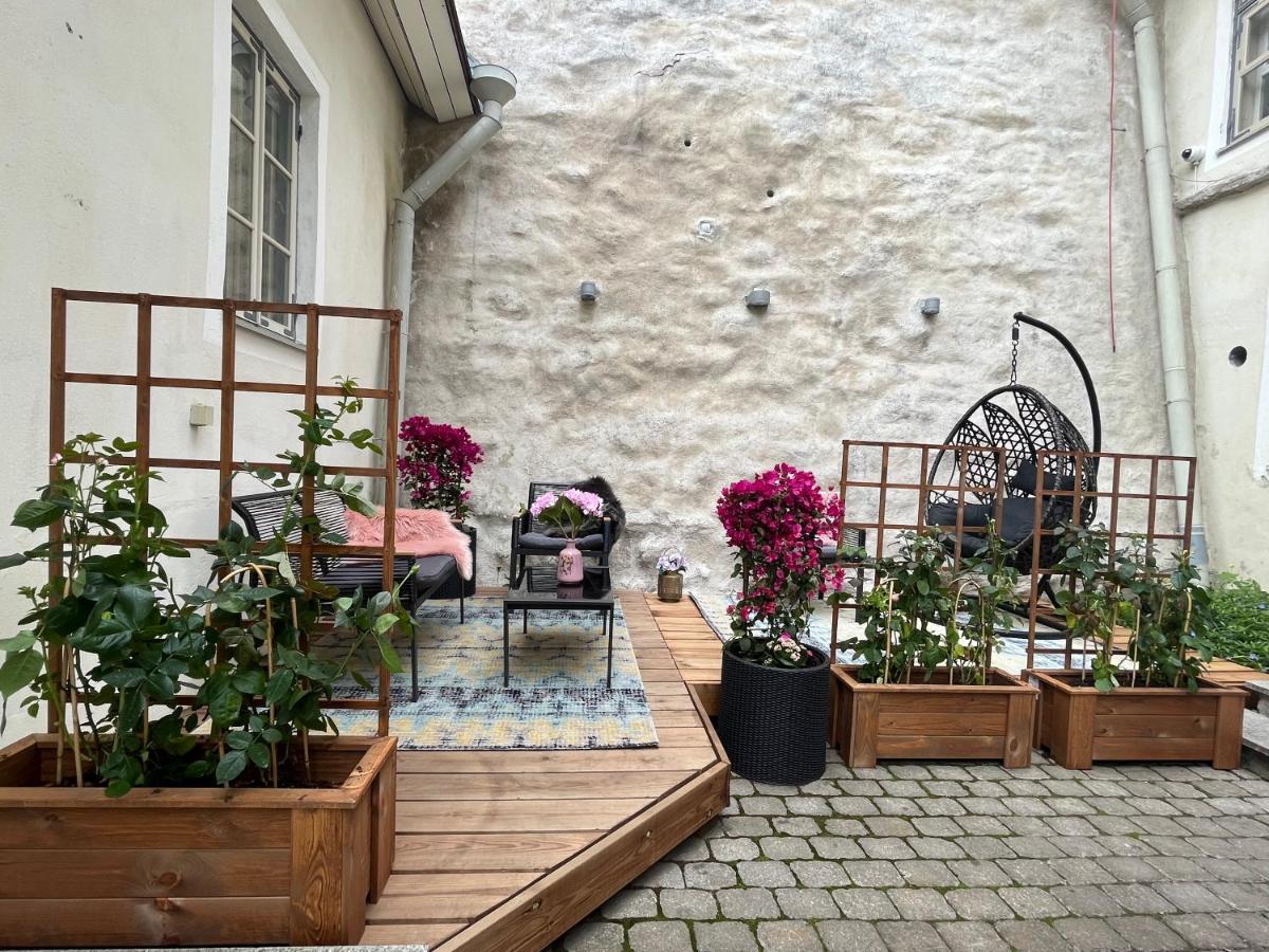 Rataskaevu Boutique - 7 Unique Apartments タリン エクステリア 写真